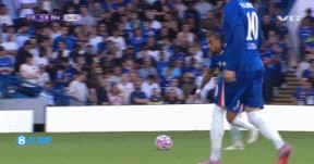 太危险了！宽萨友谊赛背后飞铲帕尔默脚后跟 后者起身理论&爆冲突