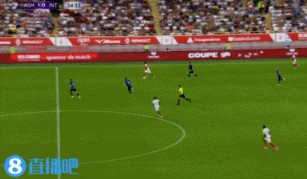 合理吗？恰尔汗奥卢36分钟铲球染黄，吃到第二张黄牌被罚下