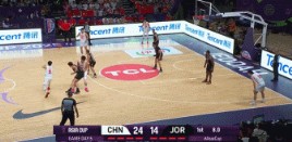 晚了一点点！廖三宁抛传余嘉豪空接得手 但超时在先&进球无效